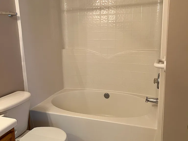 2nd floor bathroom