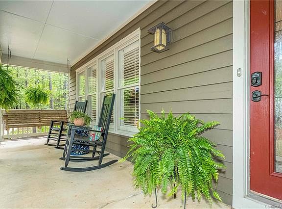 4th image of 4507 Rockwood Dr