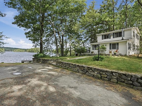 3rd image of 134 Peninsula Dr