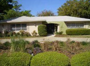 11 Rosery Ln, Belleair, FL 33756