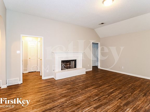 3rd image of 2779 Van Leer Dr