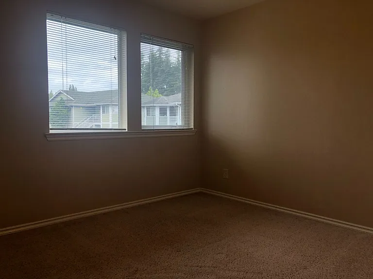 338 E Bellis Fair Pkwy #201 — Photo 12