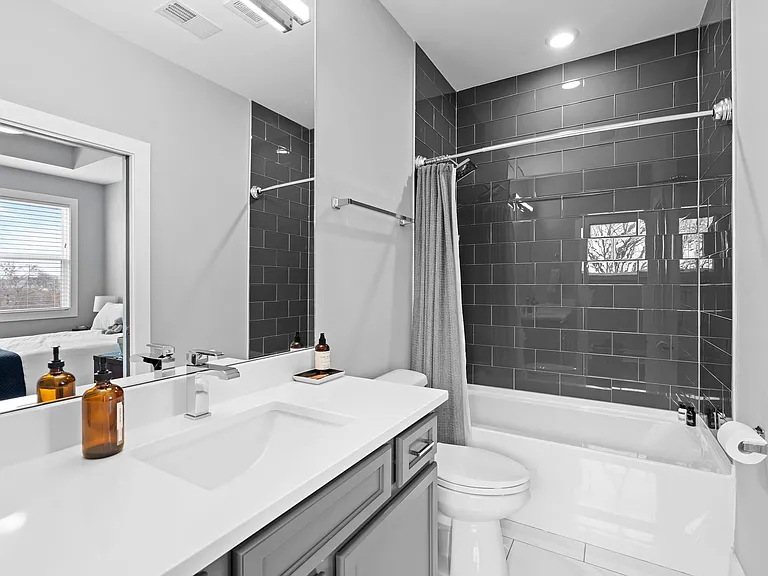 229 Duke St — Photo 24