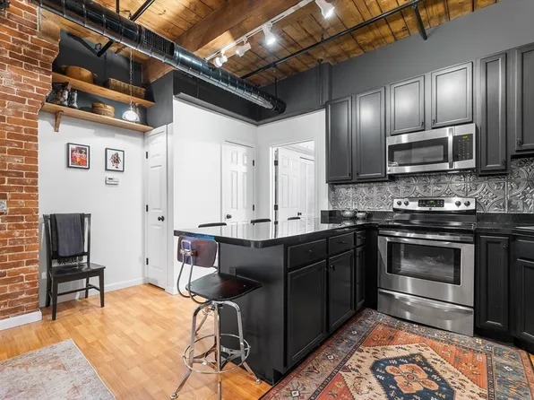 540 Main St Unit 303, Clinton, MA 01510