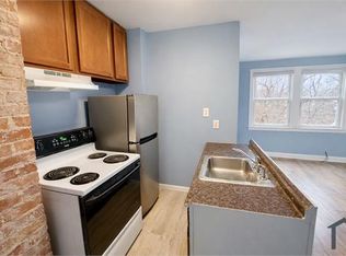 2621 30th St SE #4, Washington, DC 20020