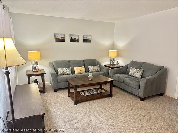 5th image of 2111 Lakeview Dr Unit 3-C