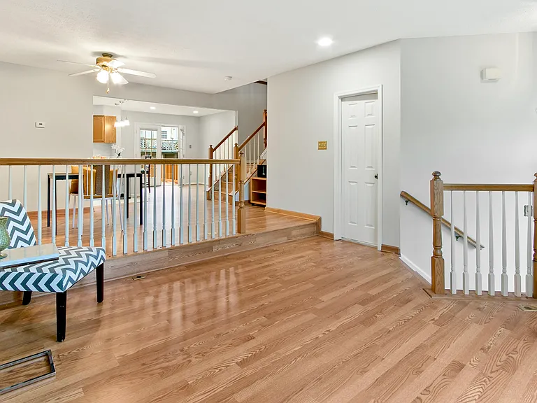 529 Sugarbush Cir — Photo 2