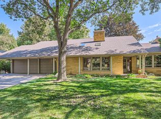 6021 Killarney Ln S, Minneapolis, MN 55436