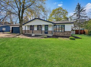 6160 Del Cano Dr SE, Grand Rapids, MI 49546