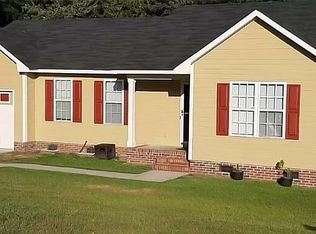 6451 Applewhite Rd, Fayetteville, NC 28304