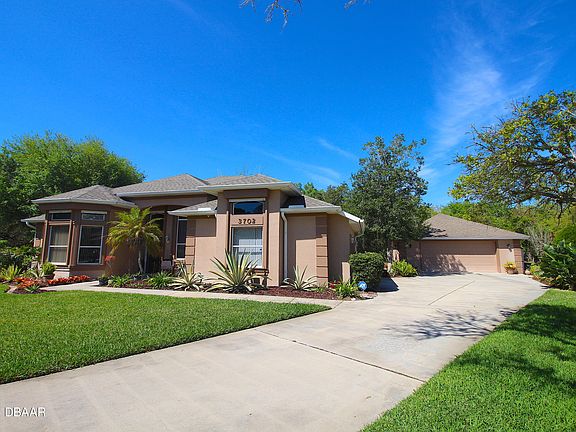 2nd image of 3702 Longford Cir