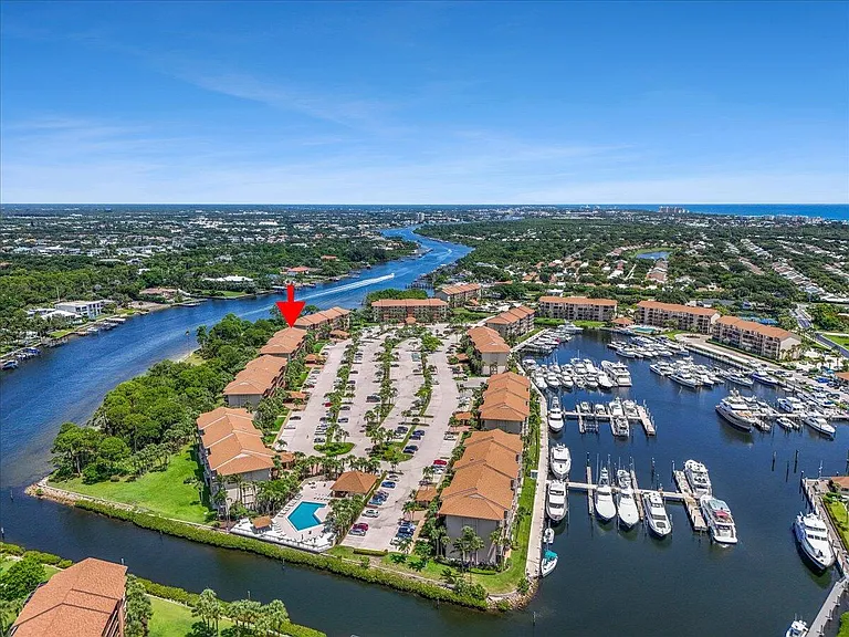 2001 Marina Isle Way #405 — Photo 31