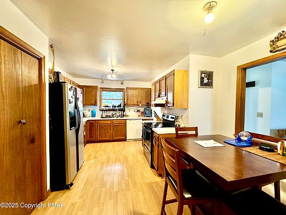 4th image of 12146 Big Buck Ln