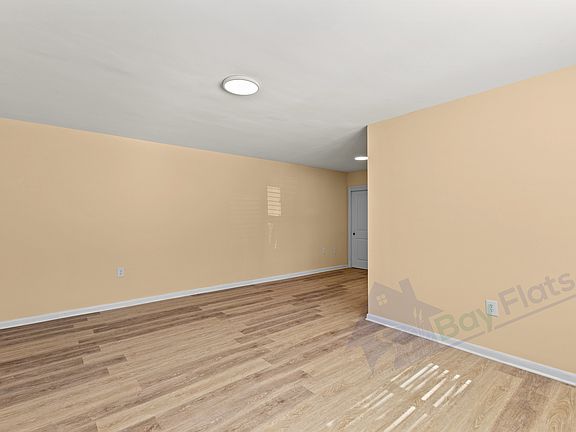 3rd image of 22645 Washington St #3