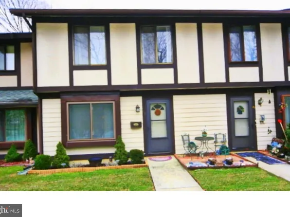 48 White Birch Ct, Lumberton, NJ 08048