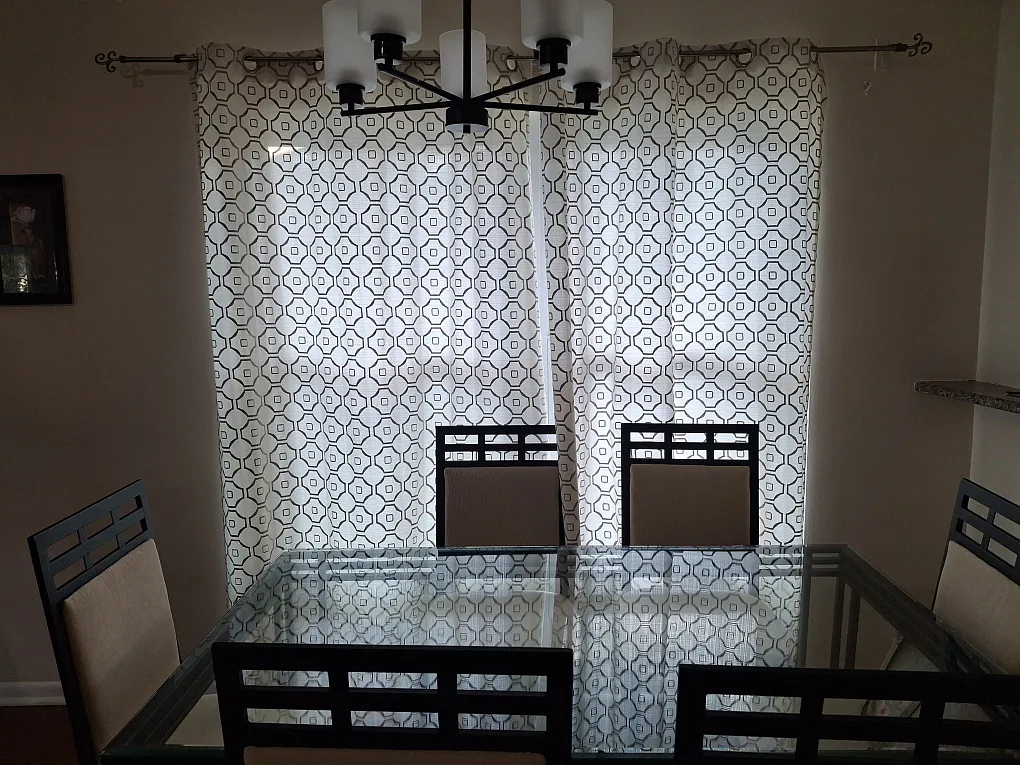 4 bed, 1764 sqft, $3,200 — Photo 2
