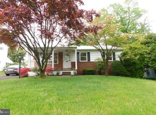 4040 W Moreland Ave, Hatboro, PA 19040