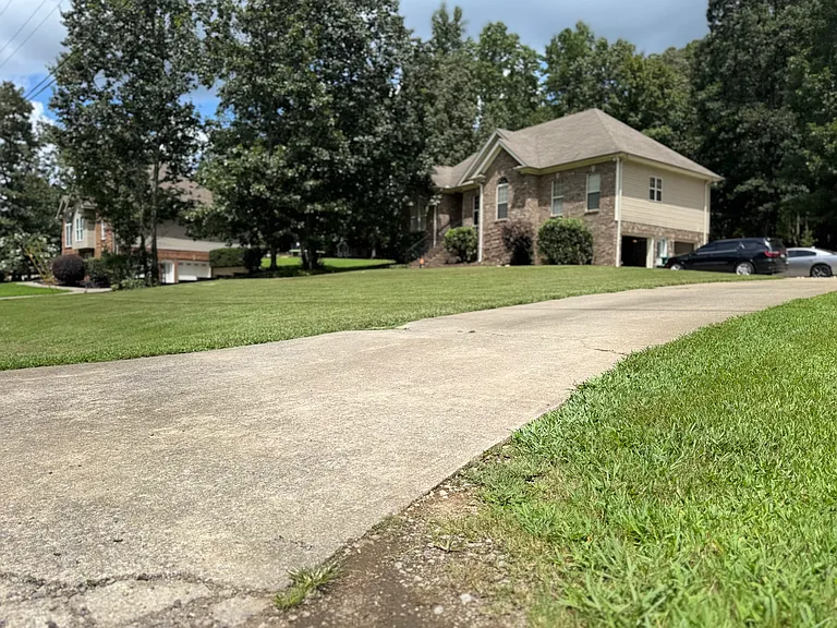 996 George Crowe Rd — Photo 3