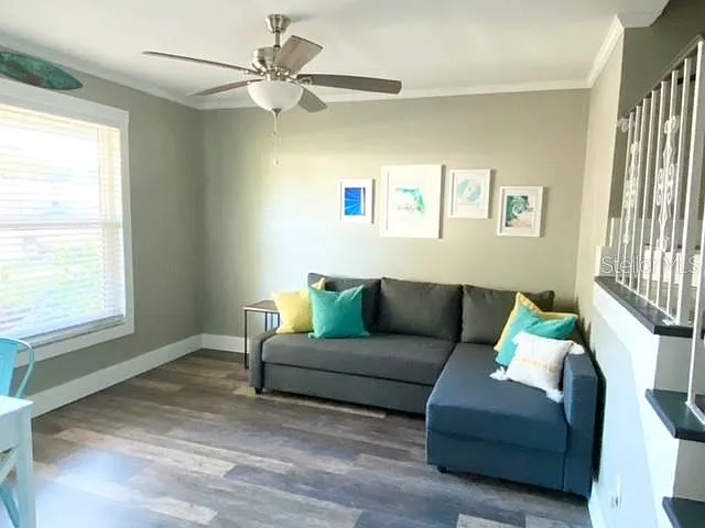 3 bed, 2.0 bath, 1743 sqft, $8,000 — Photo 3