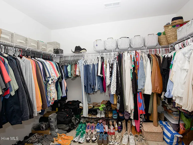 1179 Misty Creek Dr — Photo 56