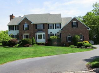 4 Old Mine Drift, Chester, NJ 07930