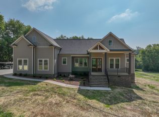 716 Butler Rd, Portland, TN 37148
