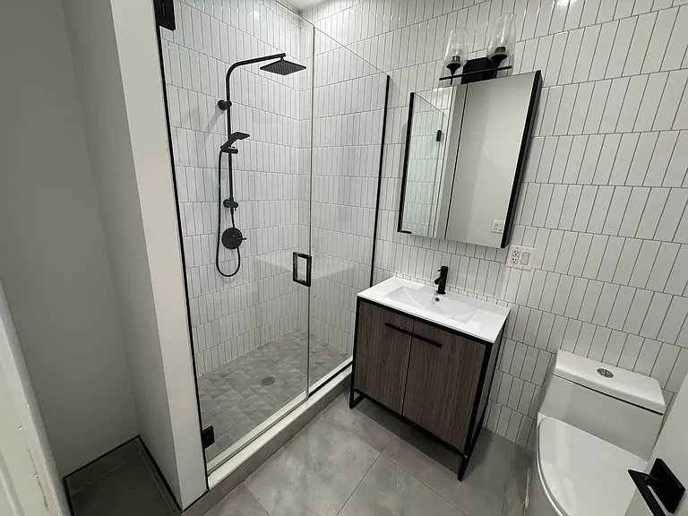 982 Madison St #3D — Photo 7