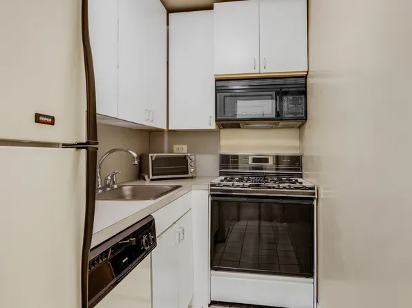 399 East 72nd Street image 4 of 8