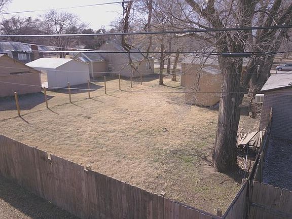 2nd image of 604 N Anna St