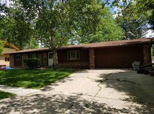 1518 Schifly Ln, Dekalb, IL 60115