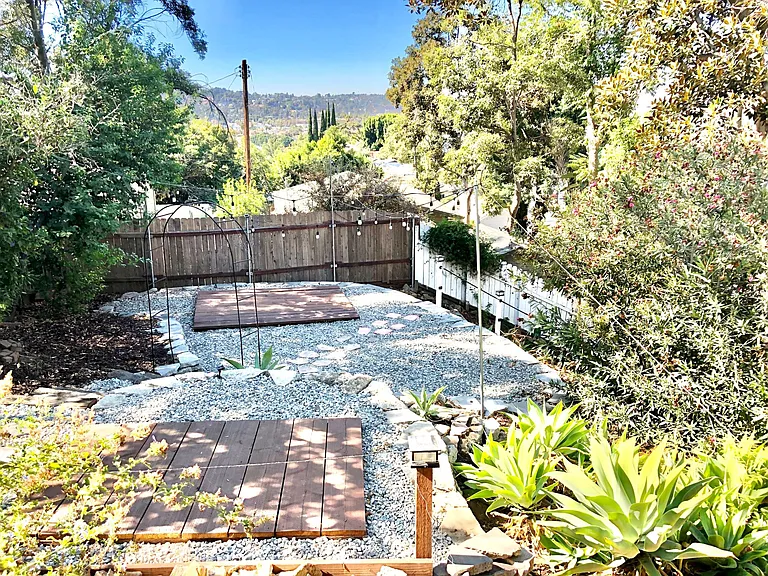 3544 The Paseo — Photo 9