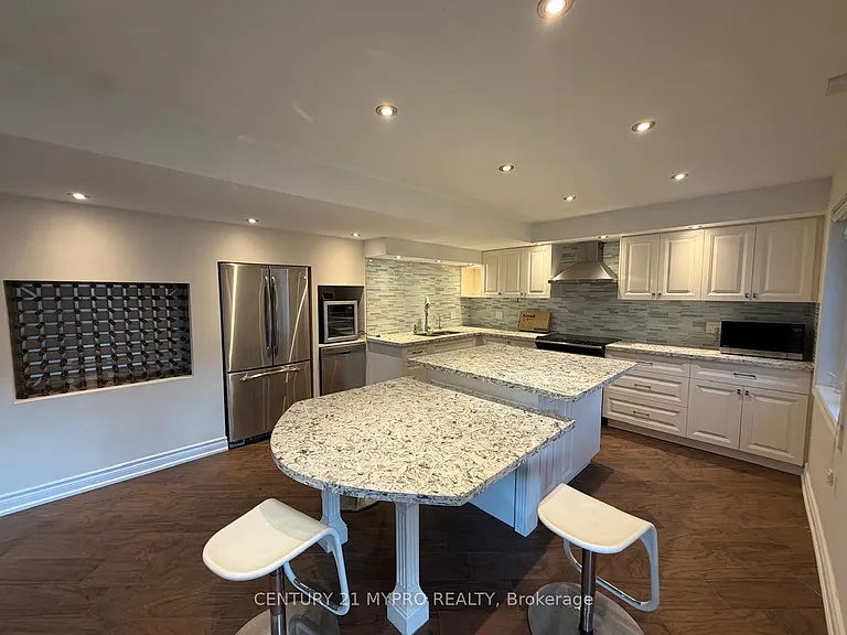 431 Woodspring Ave E — Photo 41