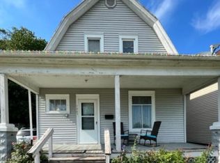 1605 Hershey Ave, Muscatine, IA 52761