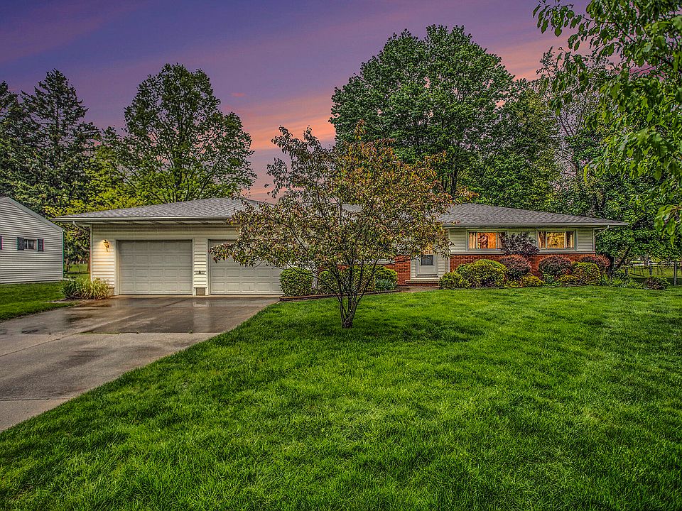 1st image of 548 East Dr