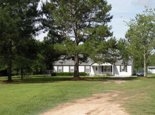 66 Kellylea Ln, Douglas, GA 31533