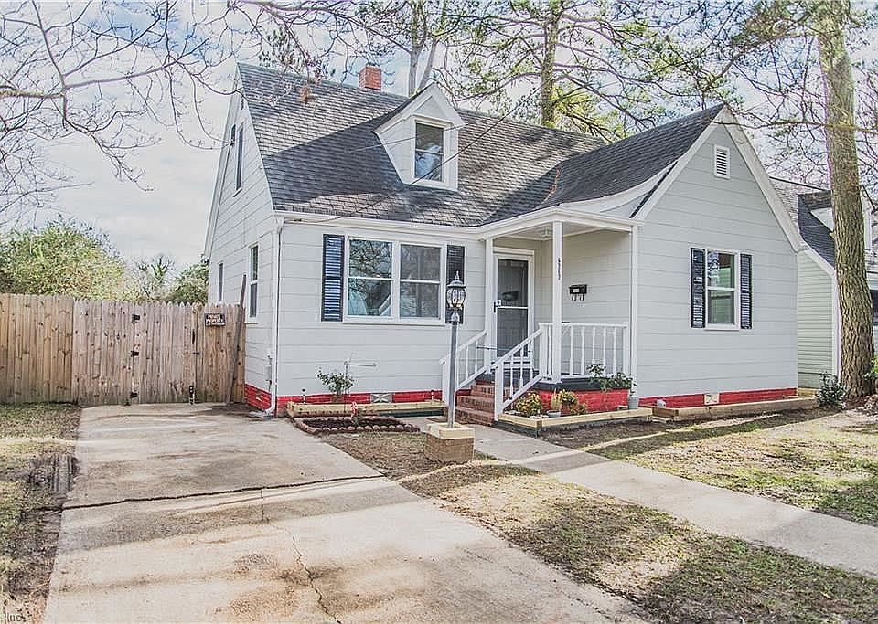 1st image of 2636 Somme Ave