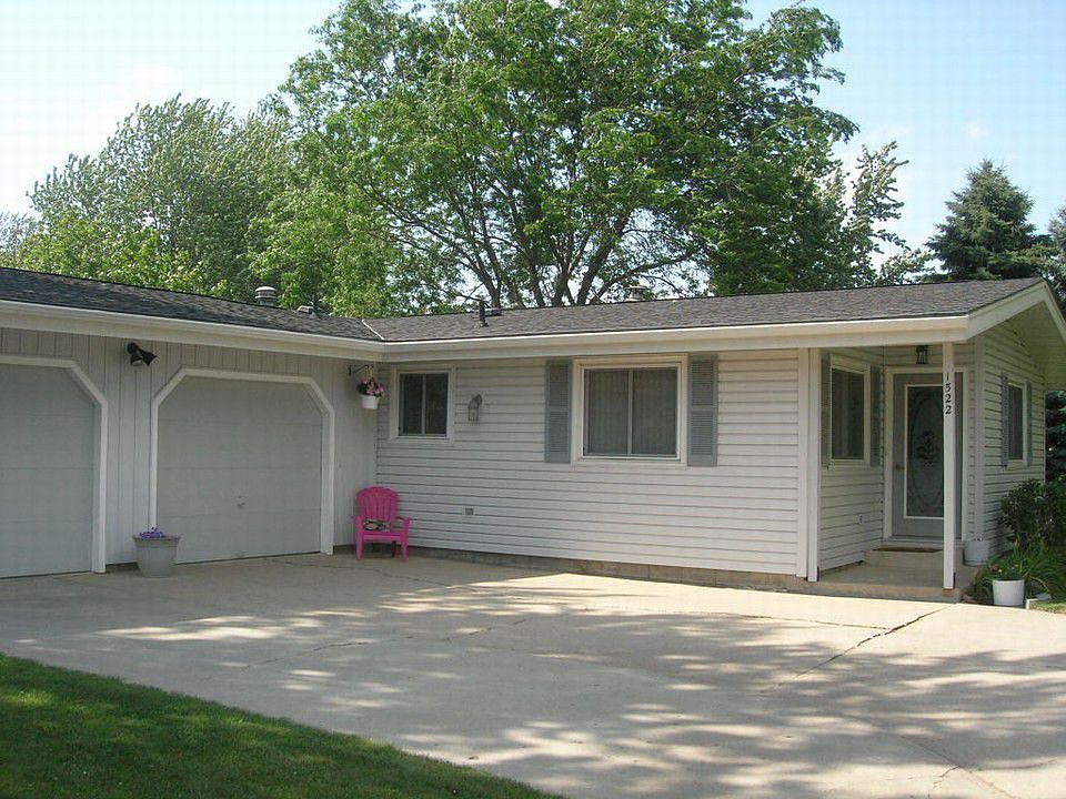 1st image of 1522 Sayles Dr