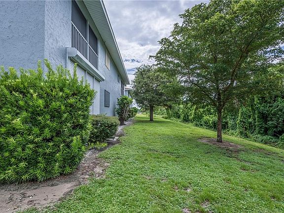 4th image of 2801 Magdalina Dr APT D1