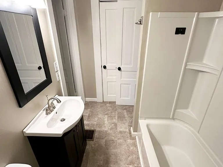 1624 Castle Ave #DOWNSTAIRS — Photo 12