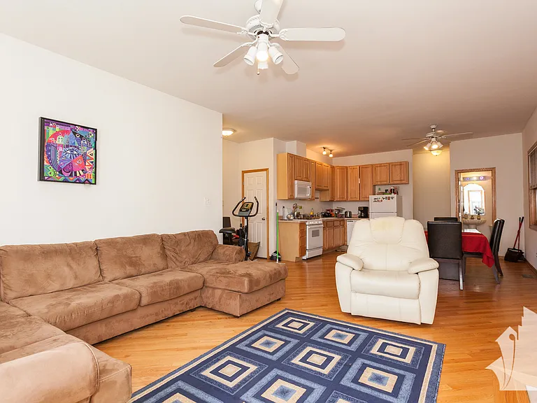 1446 W Chicago Ave #3E — Photo 6