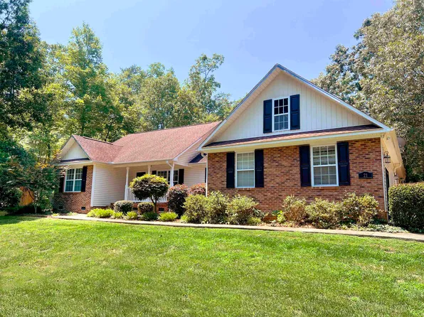 21 Lennox Rd, Landrum, SC 29356
