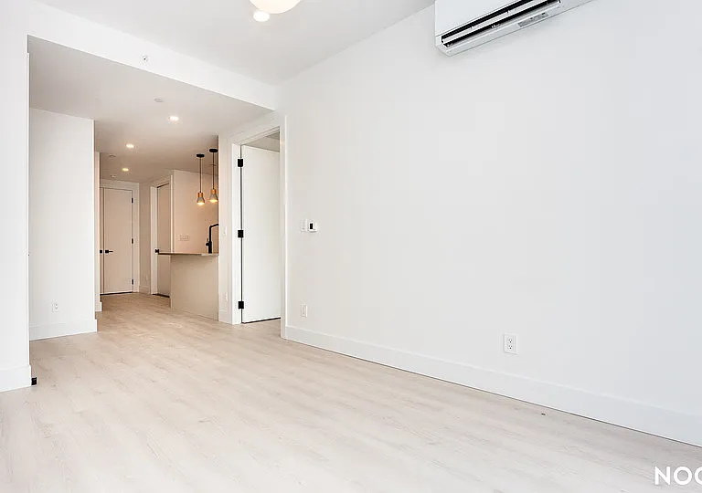 344 Lorimer St #4A — Photo 12