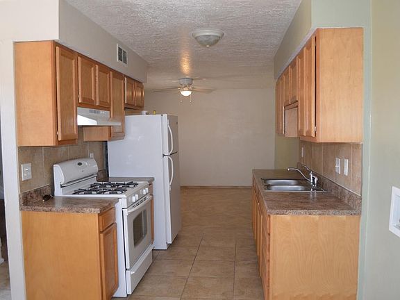 4th image of 3709 Wellesley Dr NE APT D