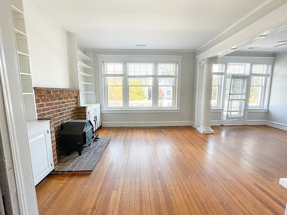 4th image of 2021 Park Ave Unit B