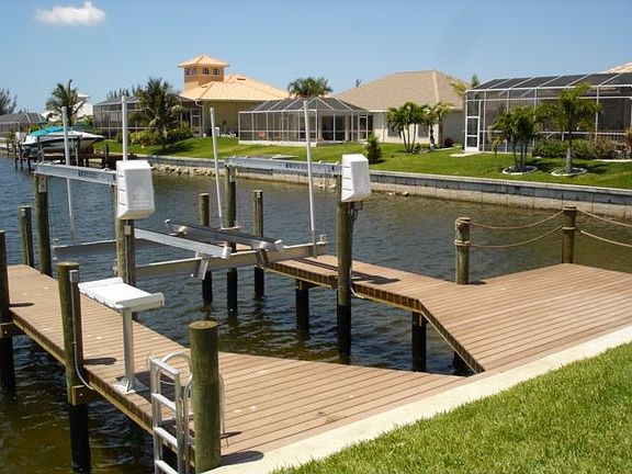 Boat Lift & Dock