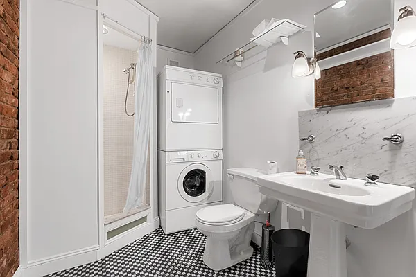 Rented by Corcoran | media 18