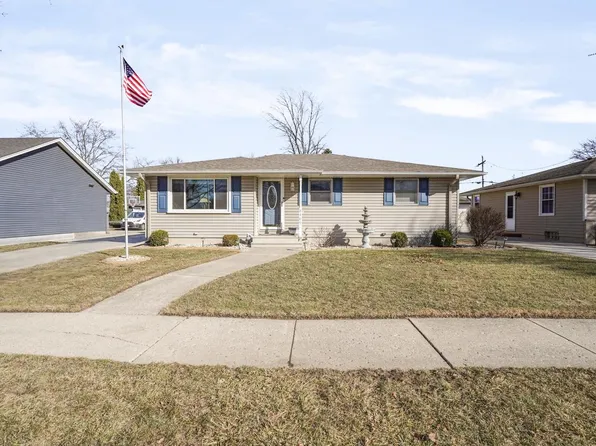 8409 27th AVENUE, Kenosha, WI 53143