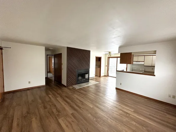 6734 Park Ridge Drive #D, Madison, WI 53719