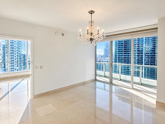 5th image of 475 Brickell Ave APT 2915