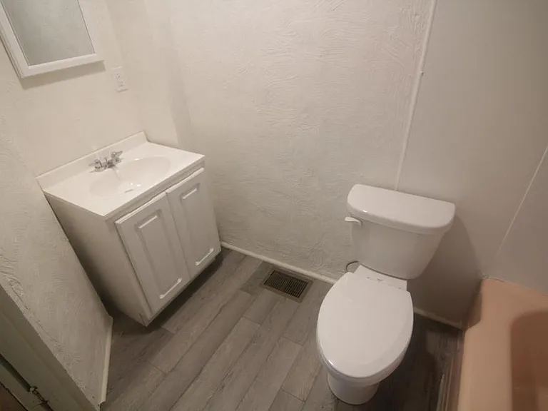424 Franklin Ave #1 — Photo 22